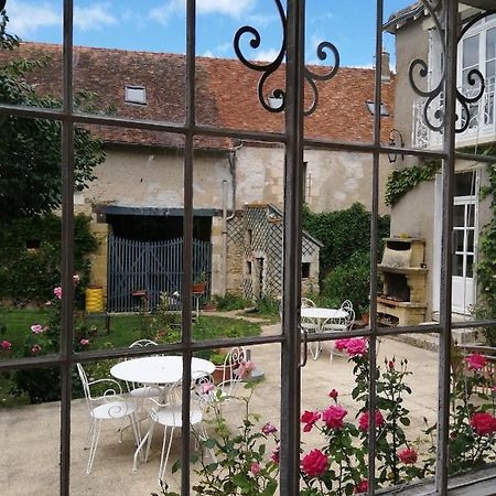 Le Relais Des Roses- Chambres D'Hotes Vatan Exterior photo