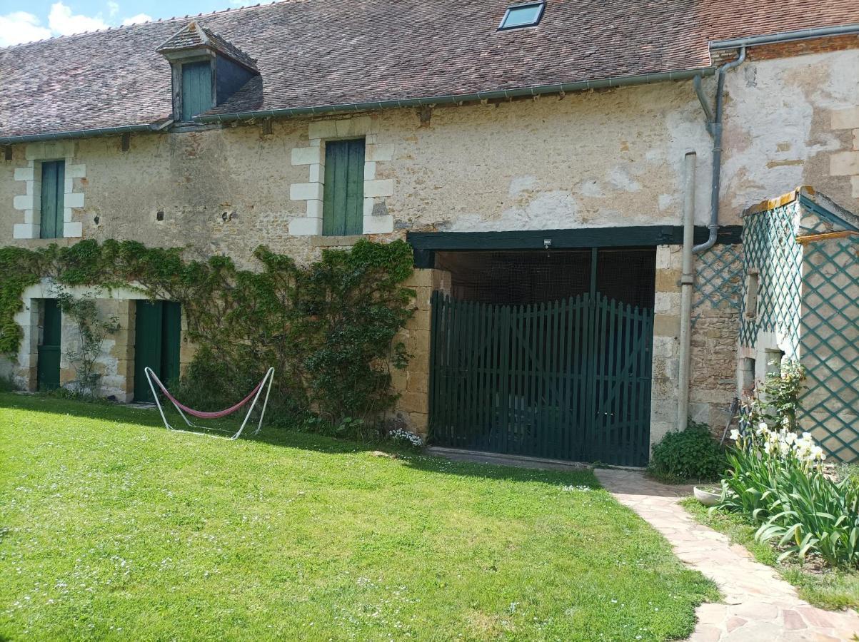 Le Relais Des Roses- Chambres D'Hotes Vatan Exterior photo